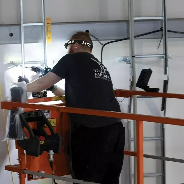 Latarka czołowa LED Scangrip z czujnikiem ruchu